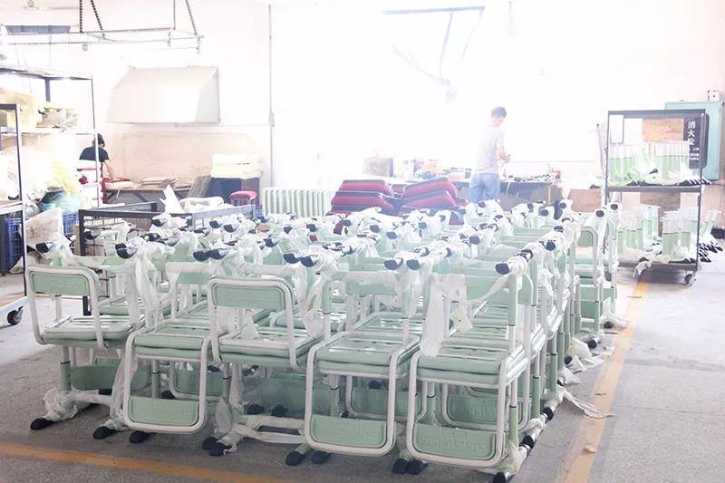 7月暑假季，祥聚座椅專注青少年的健康與成長，繁忙趕工！